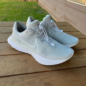 Nike React Infinity 3 Men’s running shoes Grey/white